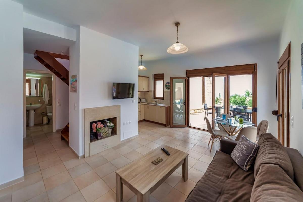 Karena Seaview Villa Gerani  Luaran gambar