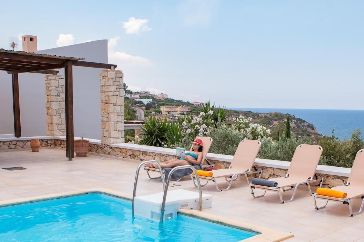 Karena Seaview Villa Gerani  Luaran gambar